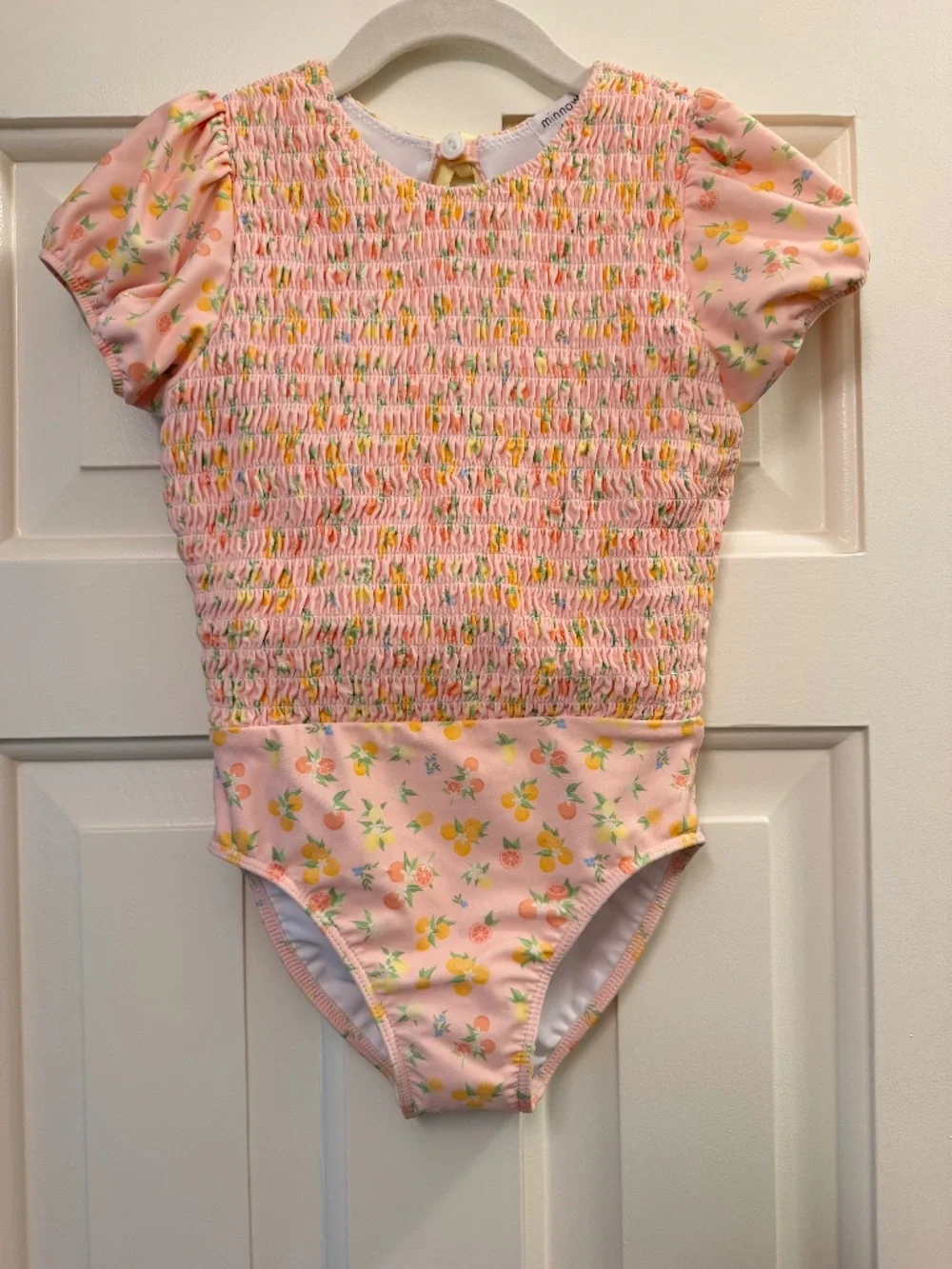 Minnow girls size 7/8 one-piece swimsuit